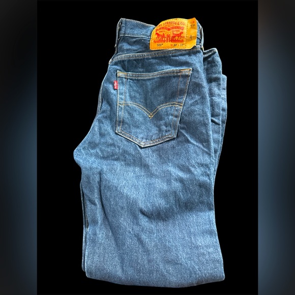 Levi's Men's Blue Jeans - Picture 1 of 2